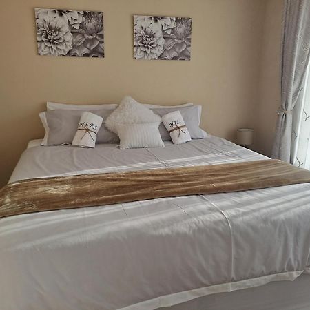 Elim Self Catering Apartment Fisherhaven Luaran gambar